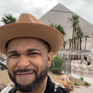 Meet your Posher, Karim